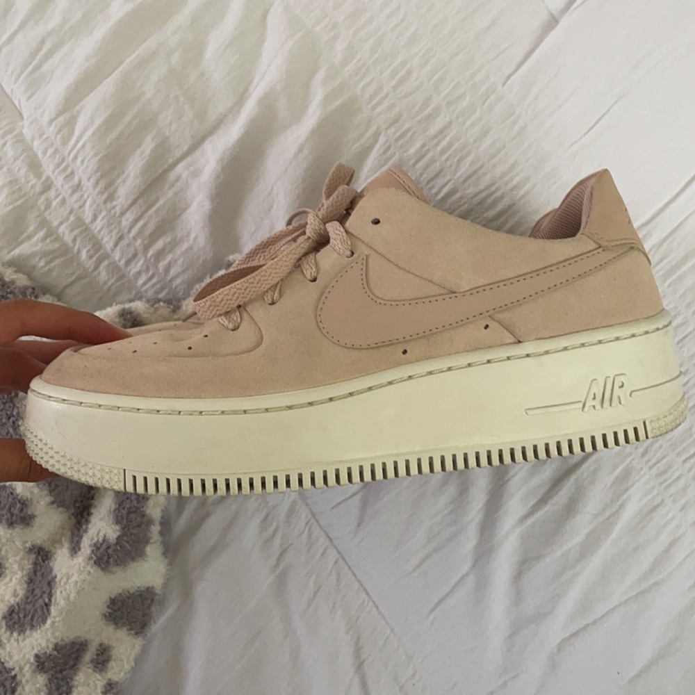 Nike sage low